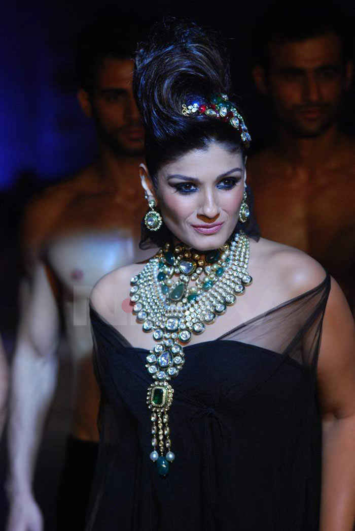 Raveena Tandon in a Raj Mahtani creation.