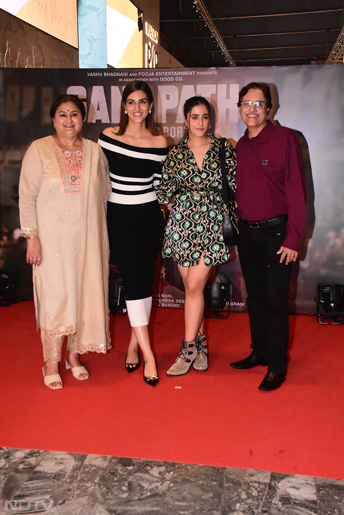 Hema Malini, Madhuri Dixit, Kajol At Ganapath Screening