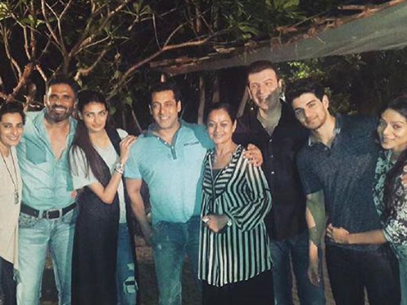 Photo : Hum Saath Saath Hain: It's All About Family For Salman