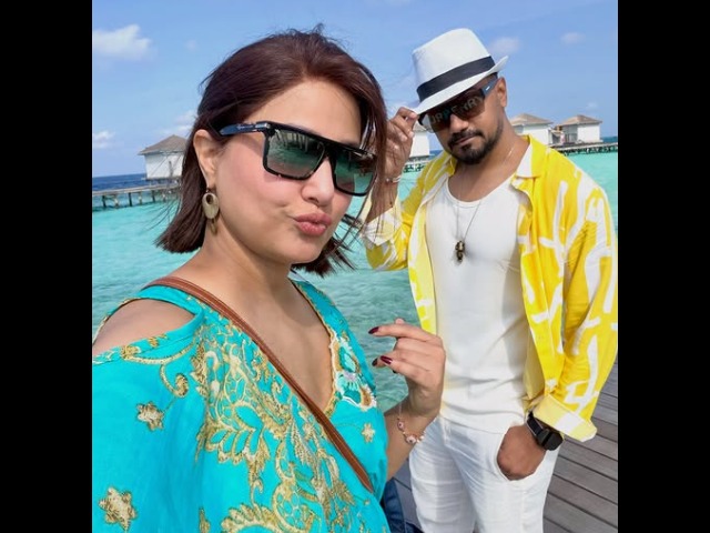 हिना खान की मालदीव्स ट्रिप की खूबसूरत तस्वीरें