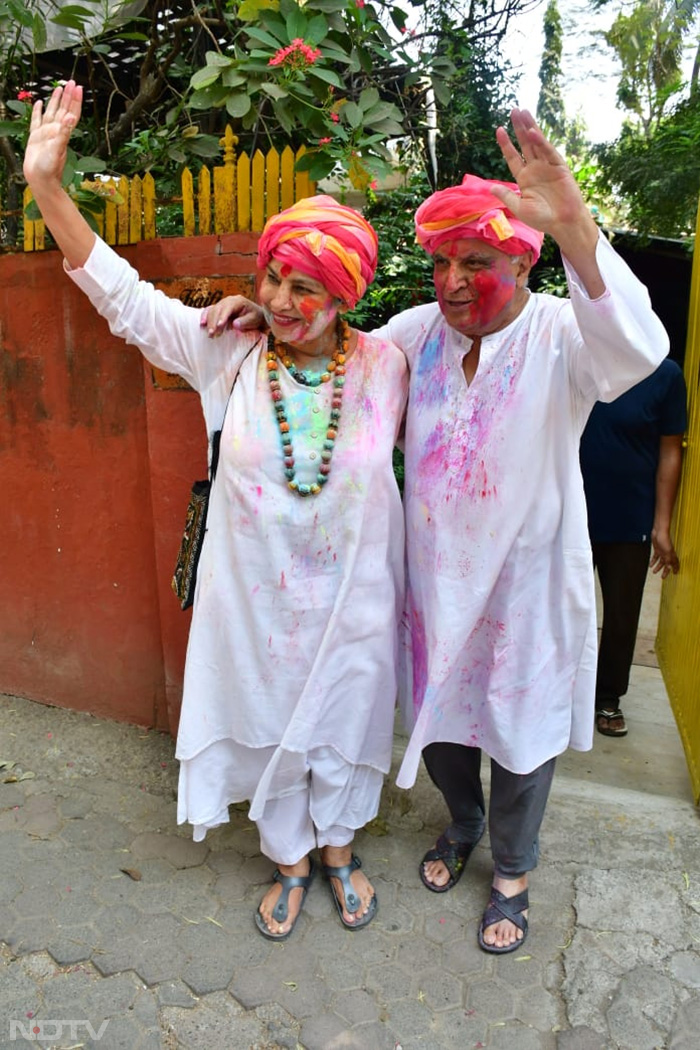 Holi 2024: Inside Farhan Akhtar-Shibani Dandekar, Raveena Tandon-Rasha Thadani\'s Festivities