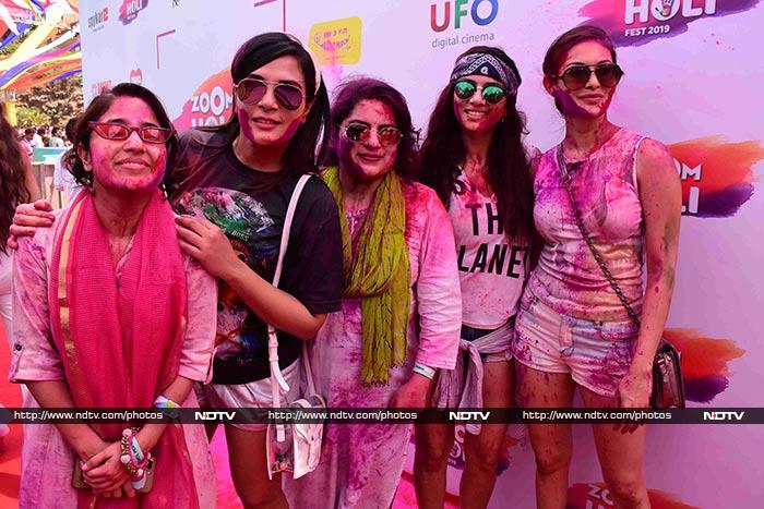 Katrina, Preity, Farhan-Shibani, Arjun-Gabriella Splash Holi Colours!