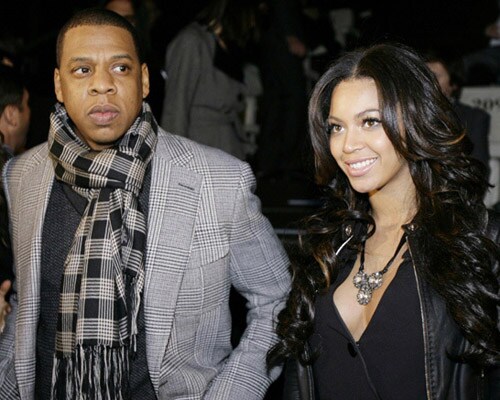 <B>Top most</b>: Bootylicious babe Beyonce and her hubby Jay Z have been voted as the world's most richest couple in the Forbes rich list 2008. Together the couple has a fortune worth $162 million.