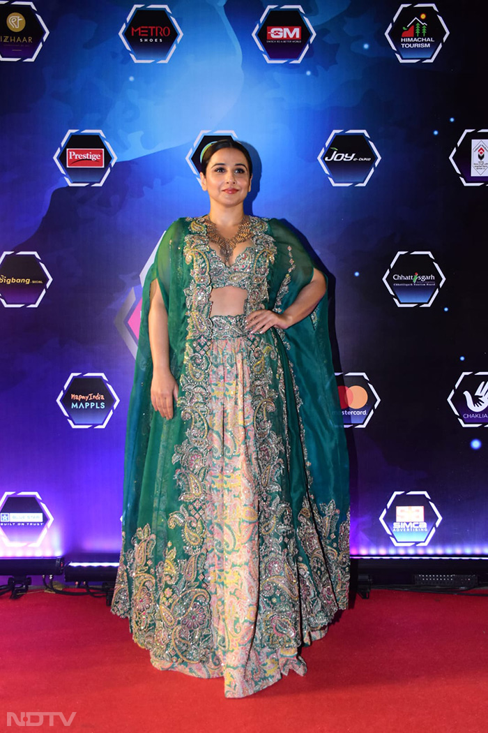 Vidya Balan's outfit from last night was everything. (Image courtesy: Varinder Chawla)