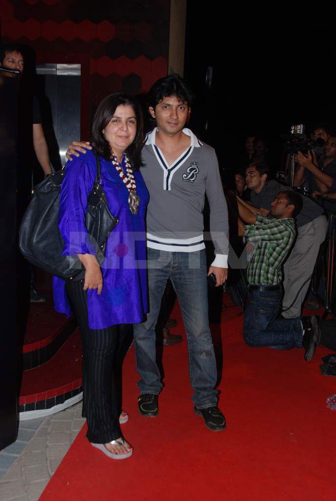 Farah Khan and Shirish are happy to be together.