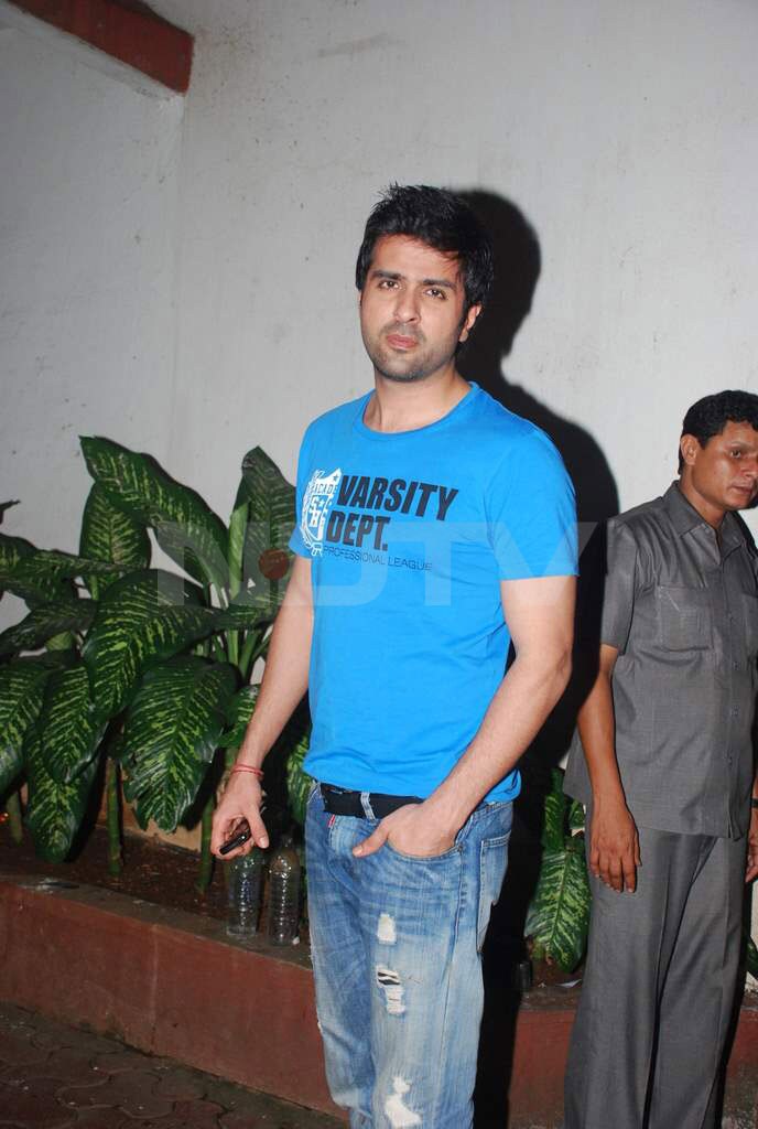 Harman Baweja looks lost in the crowd.