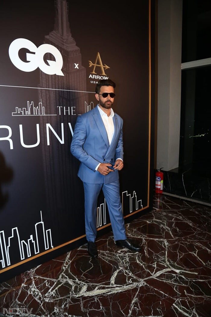 Hrithik Roshan Rocks The Red Carpet In A Tuxedo