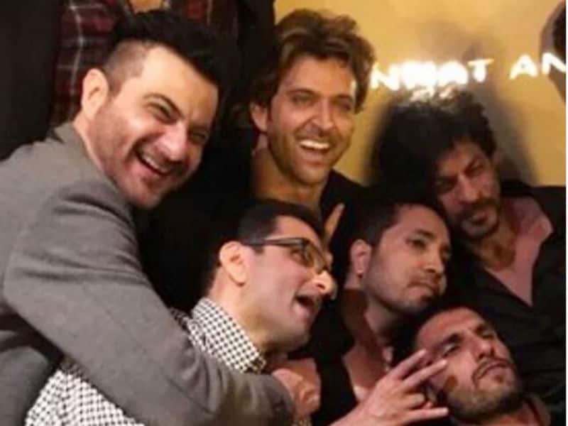 Photo : Hrithik's Grand Birthday Party With Shah Rukh, Ranveer
