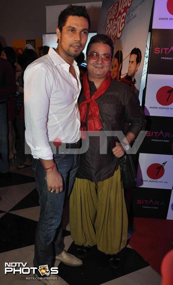 Stars at the premiere of <i>Tere Mere Phere</i>