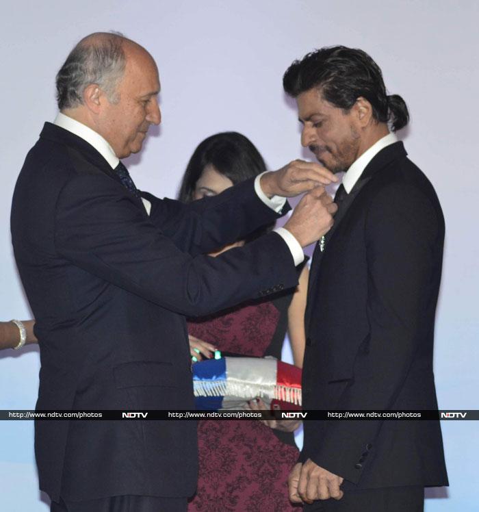 A Khan-tastic French Honour for SRK