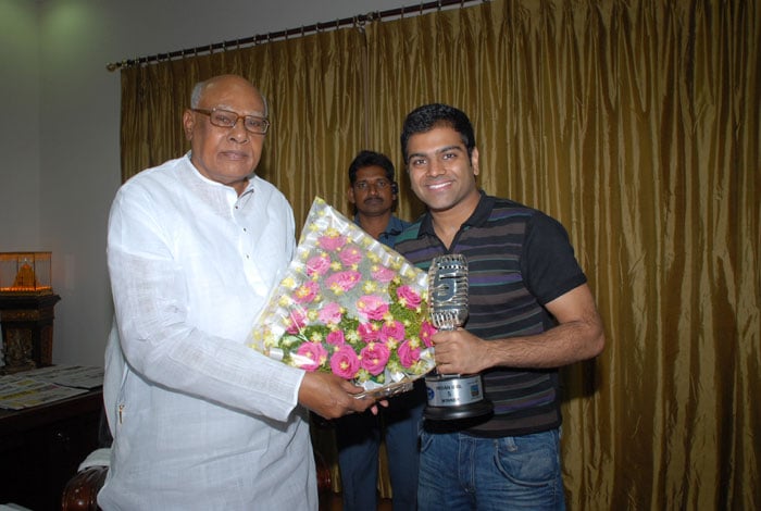 Sreeram receives a grand welcome in Hyderabad