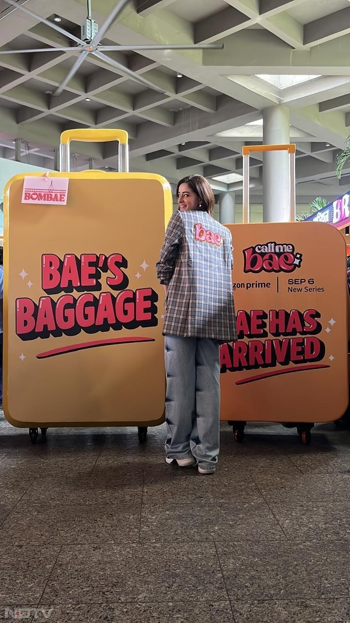 <i>Call Me Bae</i> Promotions: Ananya Panday Jets Off From Bom-bae