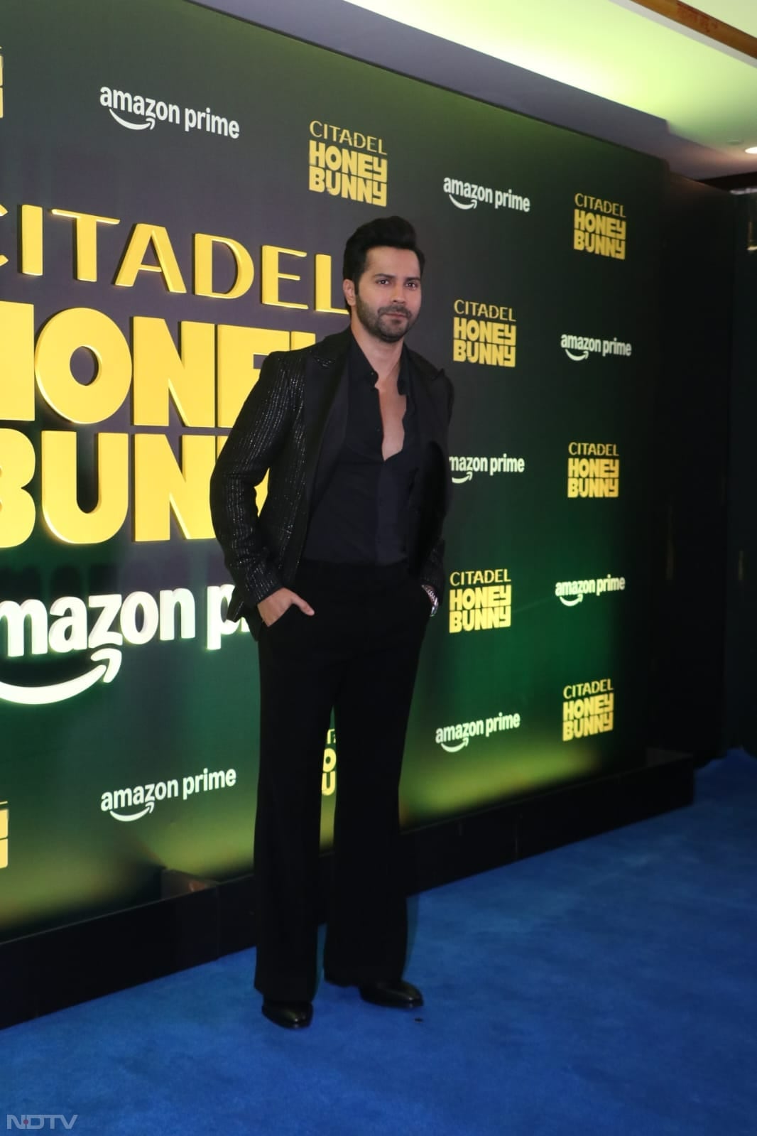 Varun Dhawan suited up for the event (Image Courtesy: Varinder Chawla)