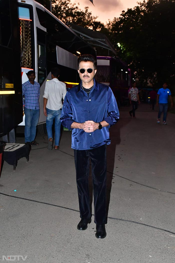 Trust Anil Kapoor to pull of any look. (Image courtesy: Varinder Chawla)