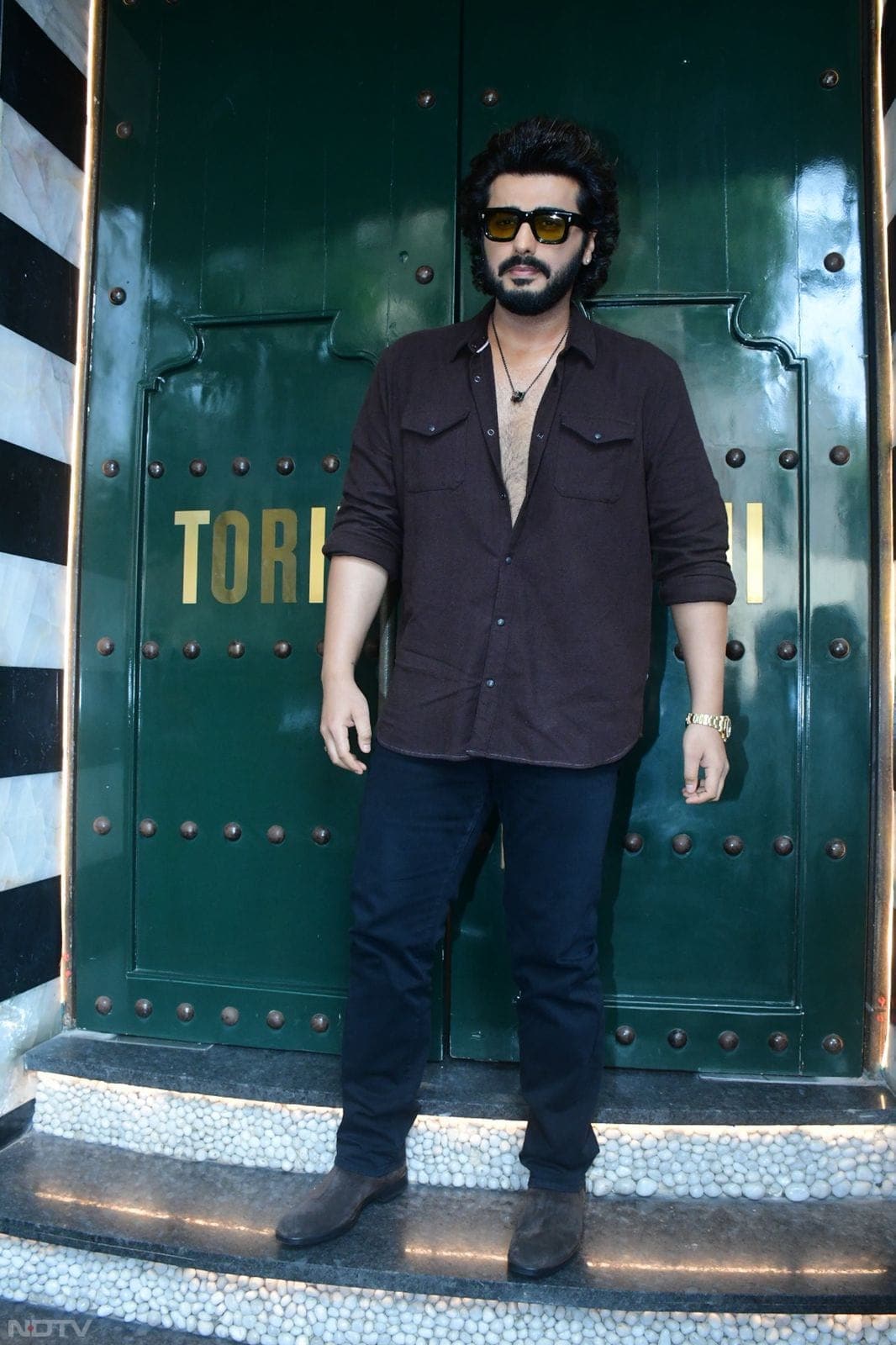 Arjun Kapoor looked dapper as always (Image Courtesy: Varinder Chawla)