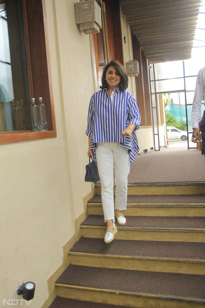 Neetu Kapoor was all smiles for the camera. (Image Courtesy: Varinder Chawla)