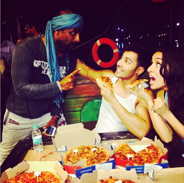 Shraddha and Varun Have a Pizza Party