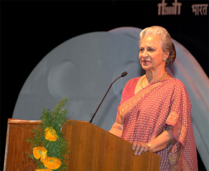 Chief Guest and noted film actress Waheeda Rehman addressing at the inauguration of the 40th International Film Festival (IFFI-2009), at Kala Academy, in Panaji, Goa on November 23, 2009.