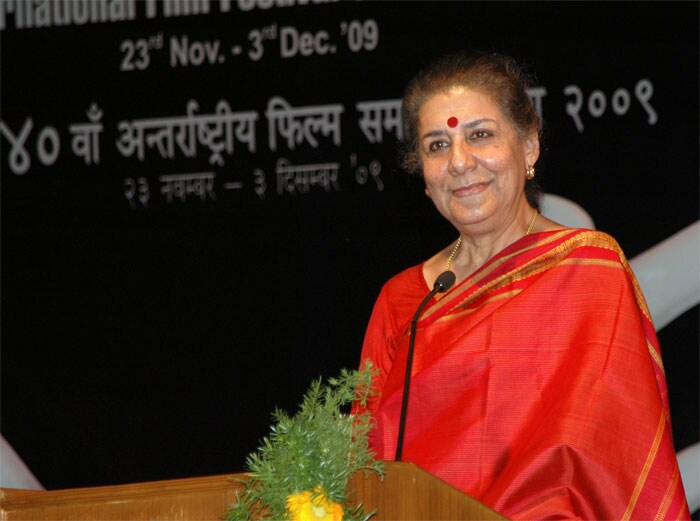 Union Minister of Information and Broadcasting, Ambika Soni addressing the gathering at the inauguration of the 40th International Film Festival (IFFI-2009), at Kala Academy, in Panaji, Goa on November 23, 2009.