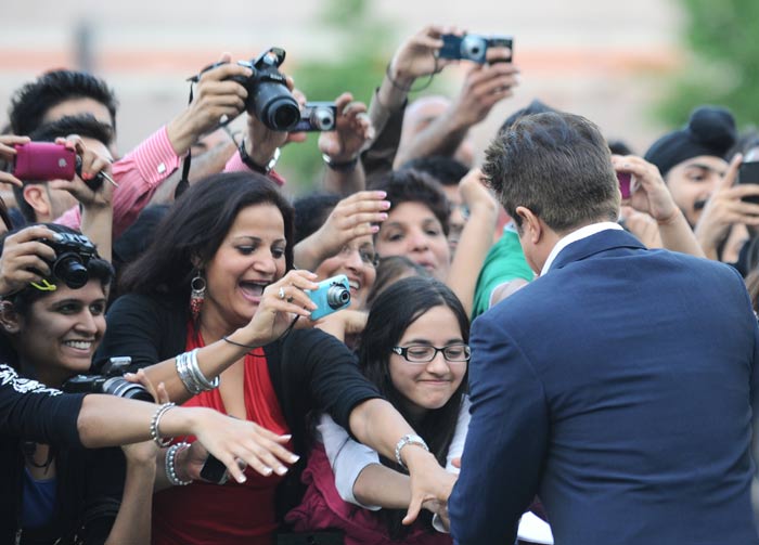 Anil Kapoor with fans.