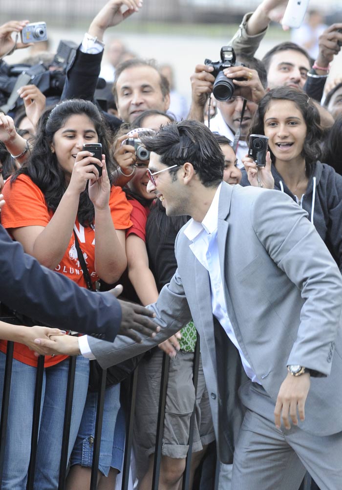 Zayed Khan meeting the fans.