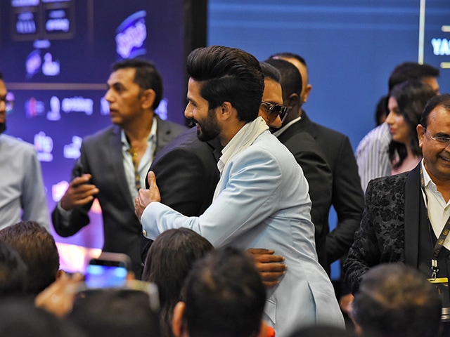 IIFA 2022: अनन्या पांडे, सलमान खान, हनी सिंह समेत कई सितारे पहुंचे अबू धाबी