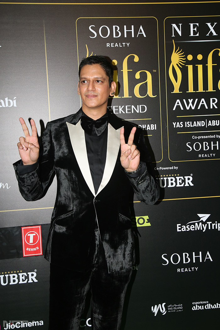 IIFA 2023: Salman Khan, Hrithik Roshan And Sara-Vicky Lead Celeb Roll-Call On The Green Carpet