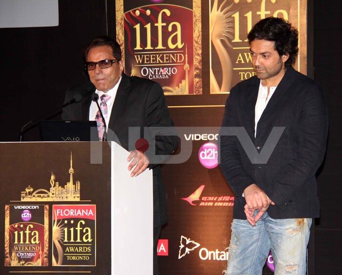 Dharmendra, Priyanka to dazzle at IIFA