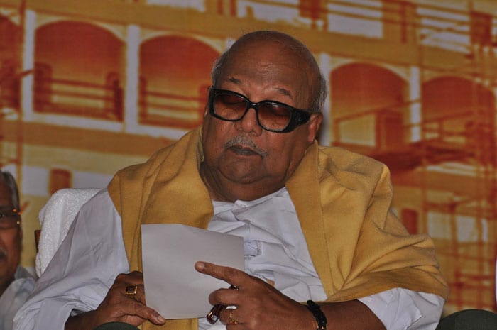 According to reports Ilaignan is Karunanidhi's 75th film as story, screenplay and dialogue writer.