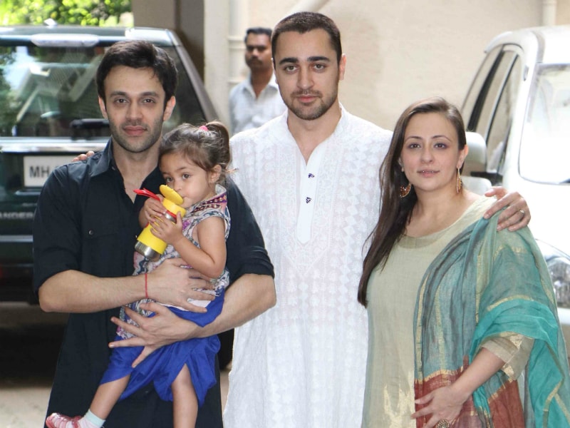 Photo : Imran's Eid With Daughter Imara And Wife Avantika