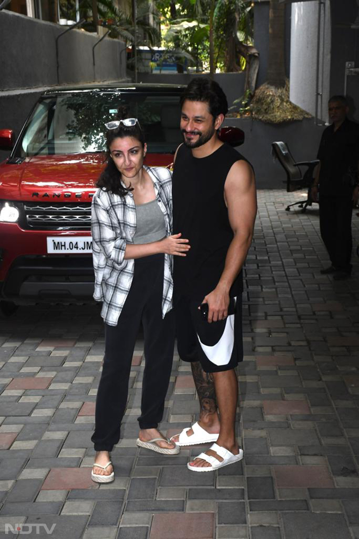 Make way for Soha Ali Khan and Kunal Kemmu. (Image Courtesy: Varinder Chawla)