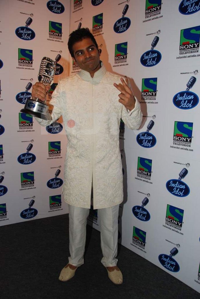 Sreeram was given the trophy by by megastar Amitabh Bachchan.