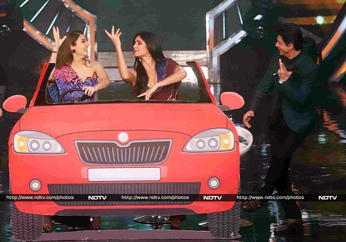 Katrina, Shah Rukh Khan And Anushka Lighten Up The Sets Of Indian Idol 10
