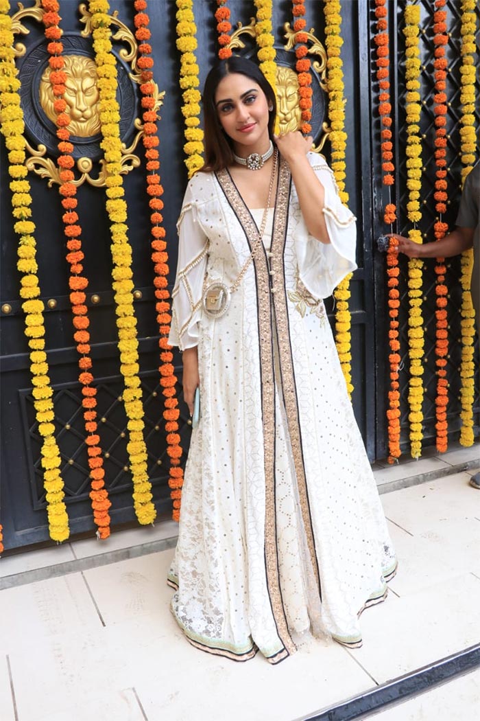 Krystle D'Souza also made a stunning entry to the Ganpati festivities.