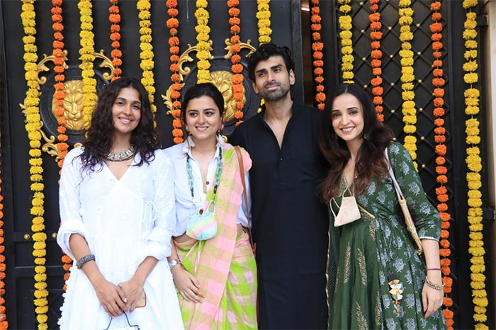 Actress Ridhi Dogra posed with Sanaya Irani and her husband Mohit Sehgal.