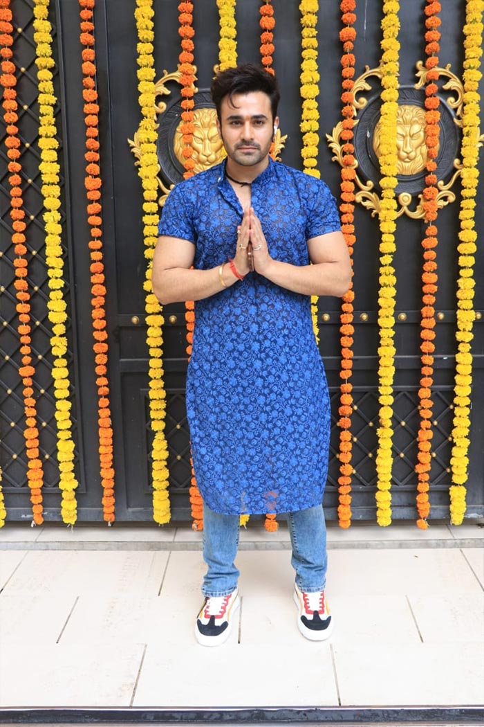 Actor Pearl V Puri posed with a <I>namaste</i>.