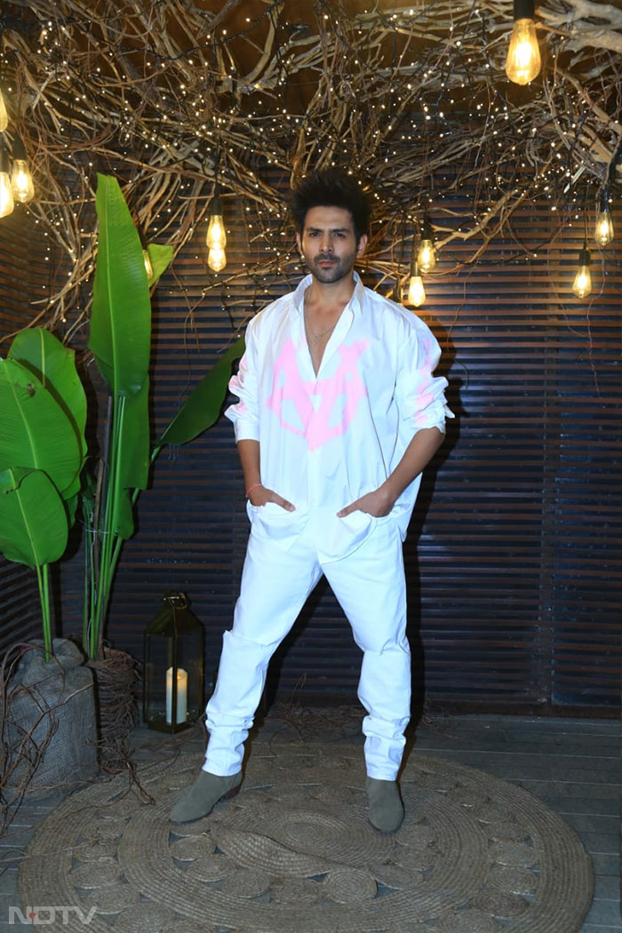 Kartik Aaryan pictured at his birthday party during the evening.
(Image courtesy: Varinder Chawla)