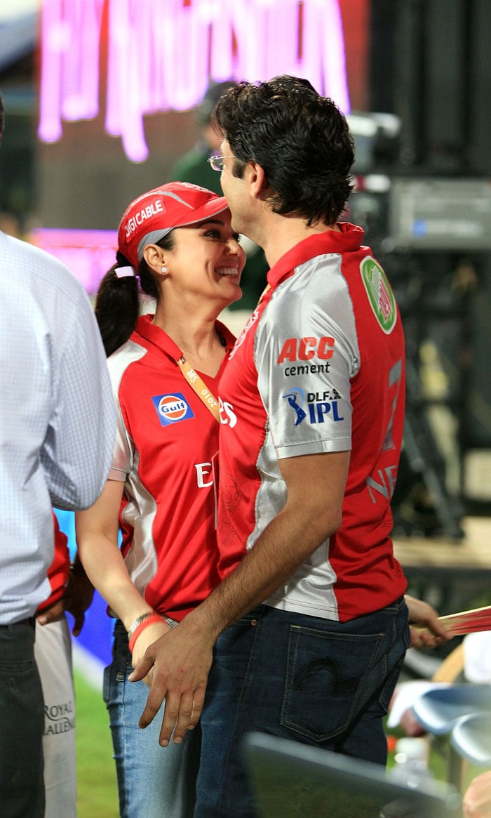 Katrina, Preity bond on the IPL pitch