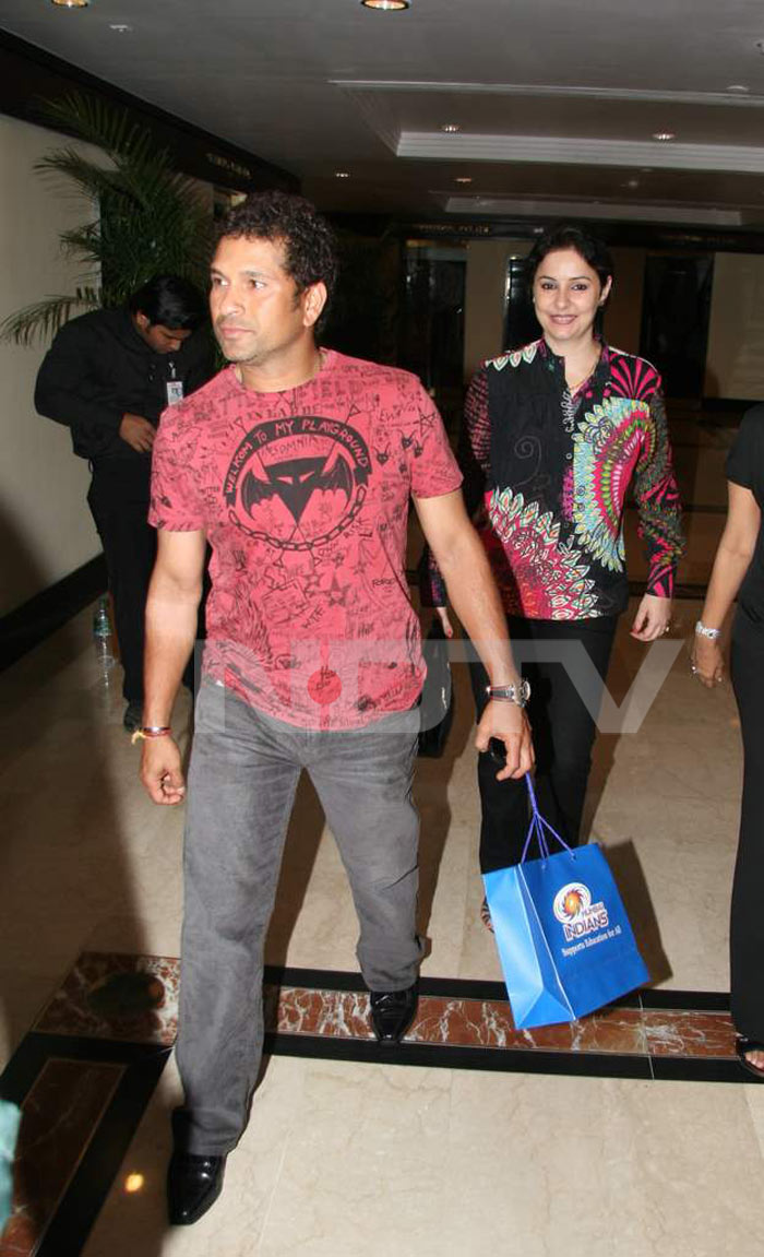 Celebs and their better halves at IPL