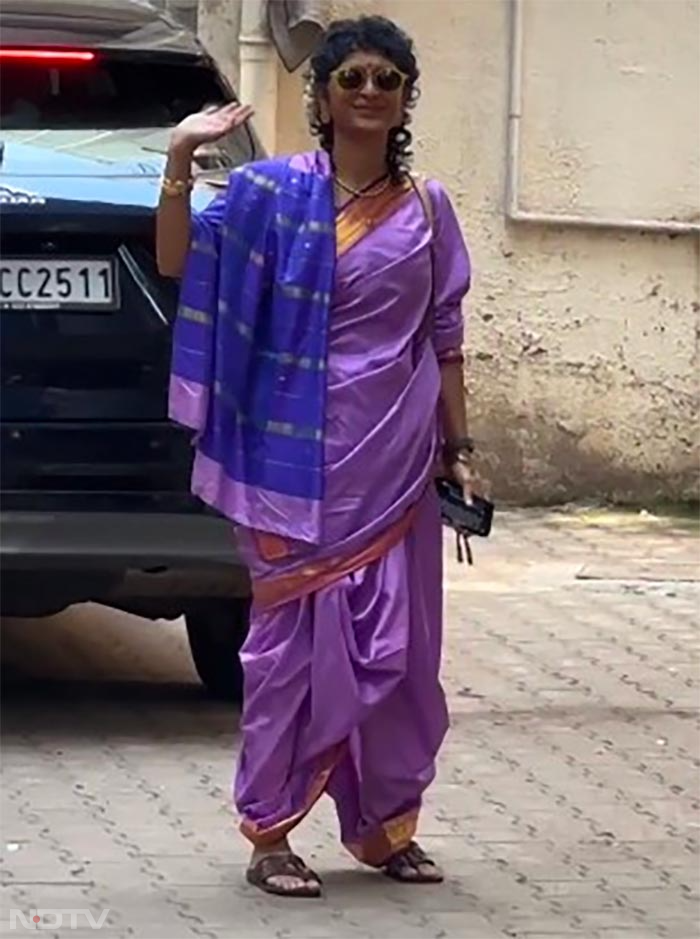 Aamir Khan's ex-wife and filmmaker Kiran Rao was dressed in a <i>Nauvari</i> saree for Ira's <i>haldi</i> ceremony.  (Image courtesy: Varinder Chawla)