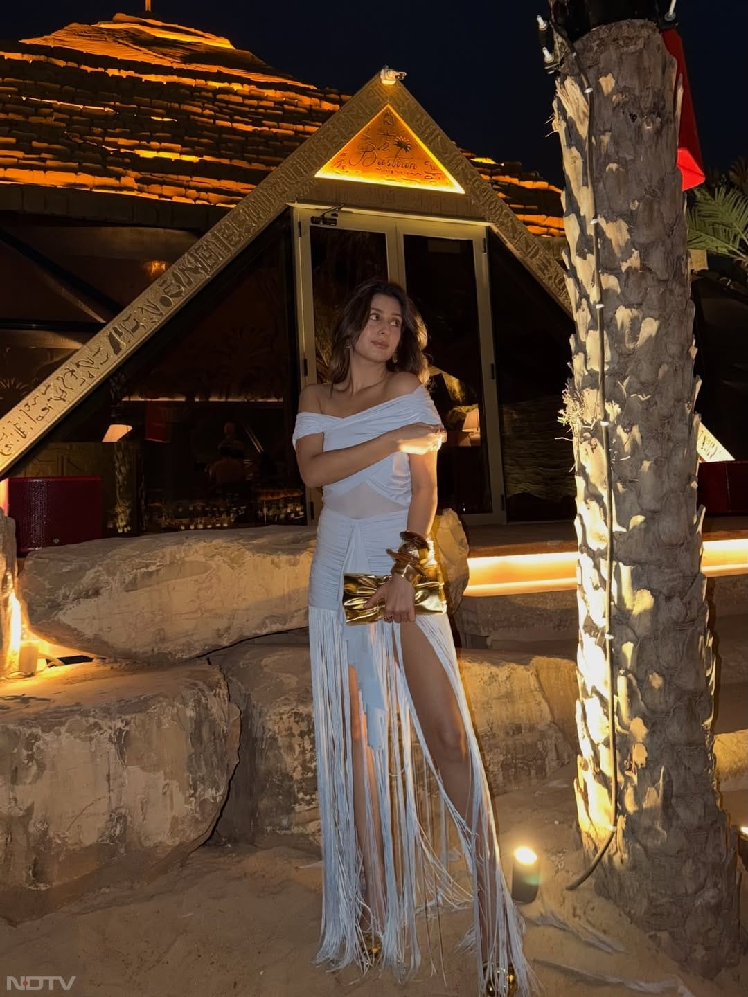 अब फैंस को इं&zwj;तजार है कि वे किसी फिल्&zwj;म में नजर आएंगी. isha__malviya/Instagram