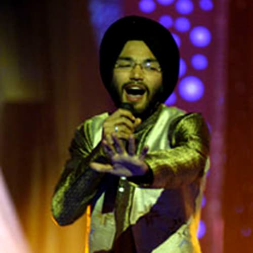 <b>Big blow</b>: Voice of India winner, Ishmeet Singh died of drowning in a swimming pool at a beach resort in Maldives.