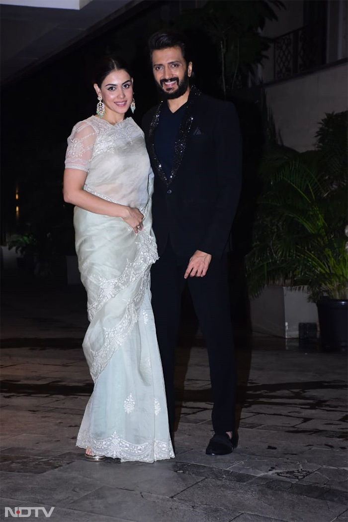 Jackky Bhagnani Birthday Bash: बर्थडे बैश में रकुल, कृति, वरुण-नताशा और