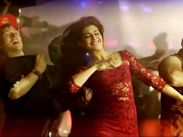 Photo : Jacqueline Fernandez, Getting her Kick From Life @29