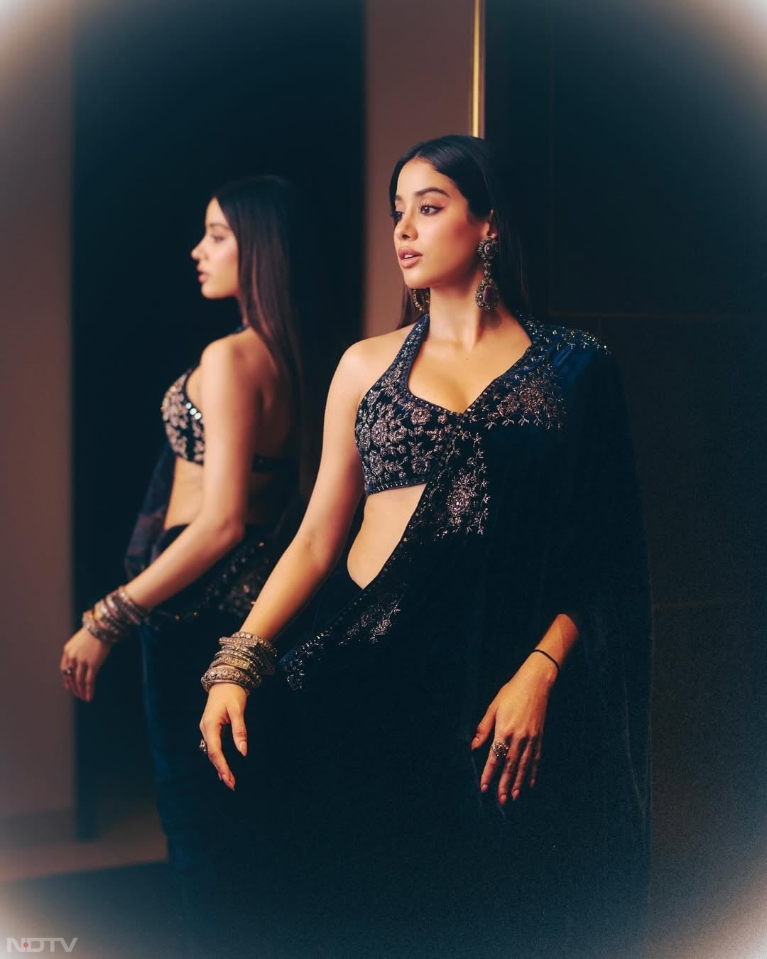 ये तस्&zwj;वीरें उन्&zwj;होंने अपने इंस्&zwj;टाग्राम हैंडल पर भी शेयर की हैं, जिसे लोग काफी पसंद कर रहे हैं.