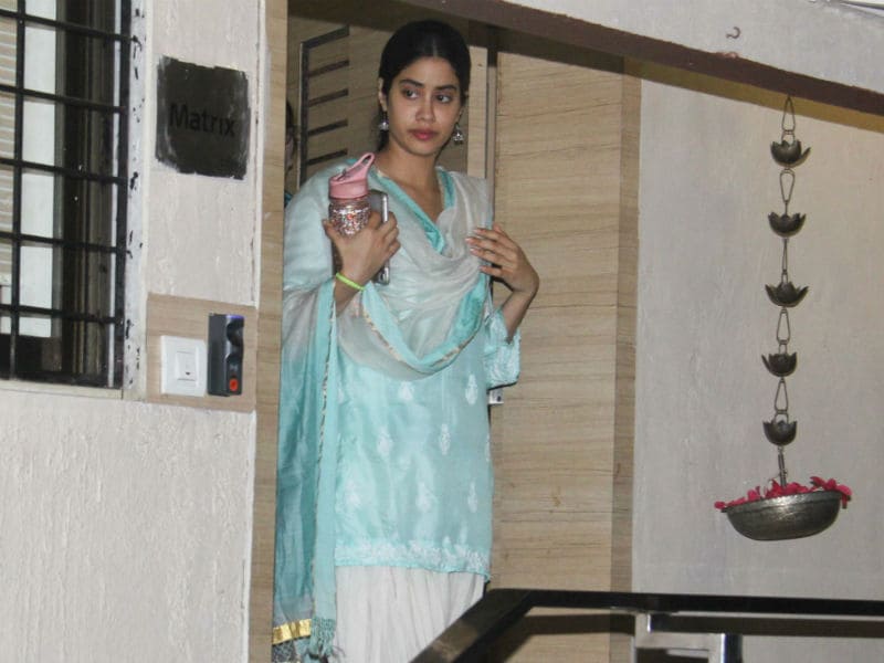 Photo : Someone Please Tell Janhvi Kapoor We Loved Her Traditional Look