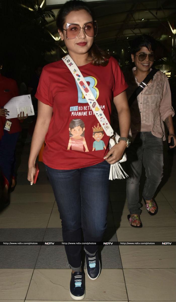 Janhvi, Khushi, Deepika Spotted At The Airport
