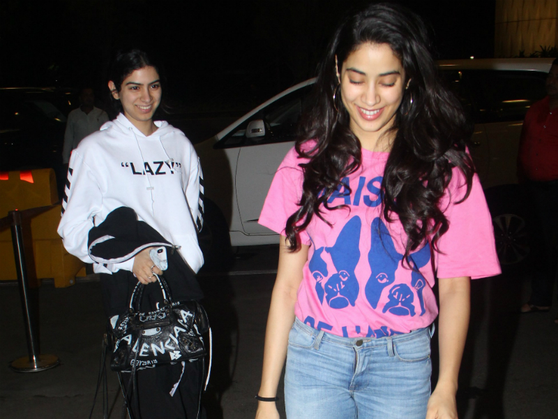 Janhvi And Khushi Giggled Their Way Through The Airport