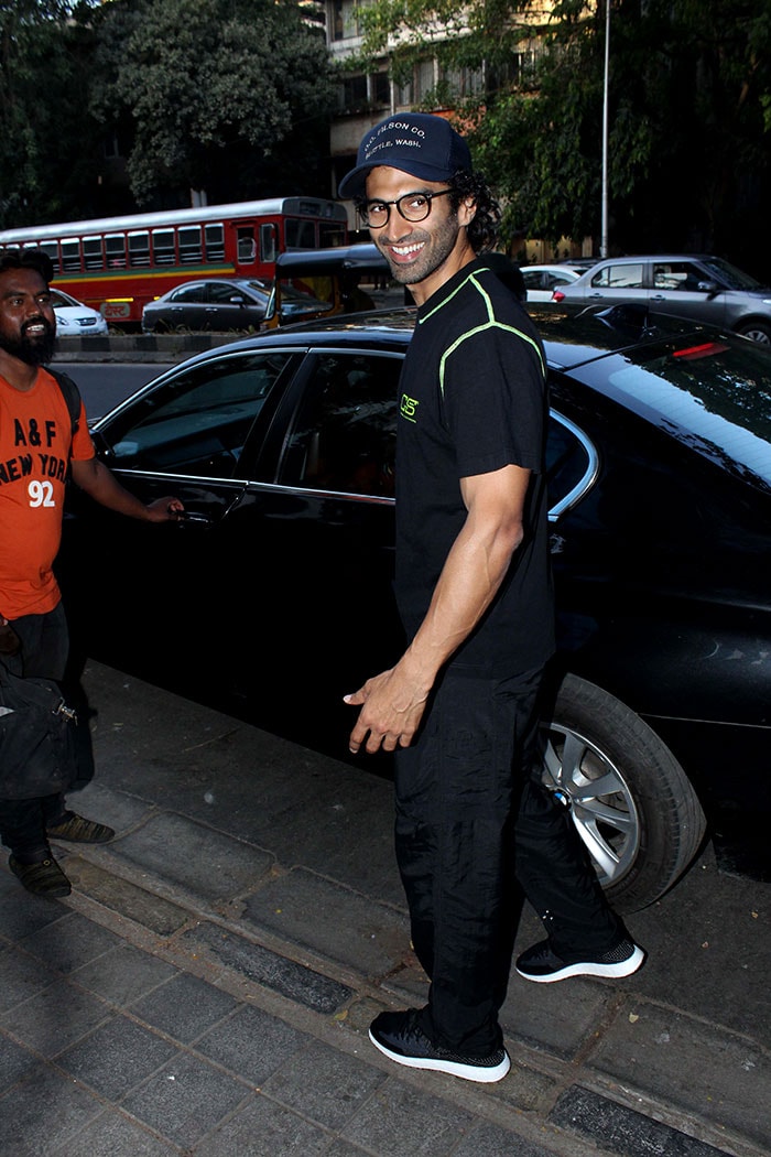 <I>Kalank</I> actor Aditya Roy Kapur was seen at Vishesh Films Office in Khar