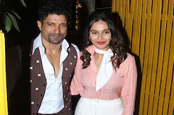 Farhan-Shibani And Other Stars Turn Back Time At Javed Akhtar's Retro Party Farhan-Shibani And Other Stars Turn Back Time At Javed Akhtar's Retro Party